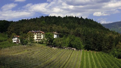 Eppan, Südtirol: Ferienwohnung, Zimmer und Ruhe finden Eppan, Südtirol: Ferienwohnung, Zimmer und Ruhe finden